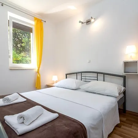 Rubessa-p2 Apartmán Baška