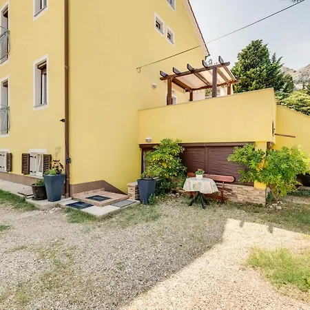 Apartmán Rubessa-p2 *